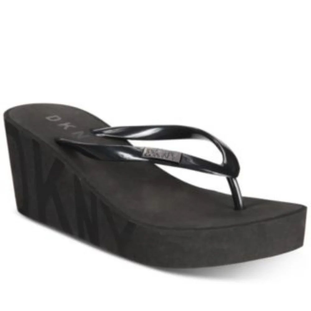 BRAND NEW DKNY COOPER  THONG WOMENS WEDGE SANDALS